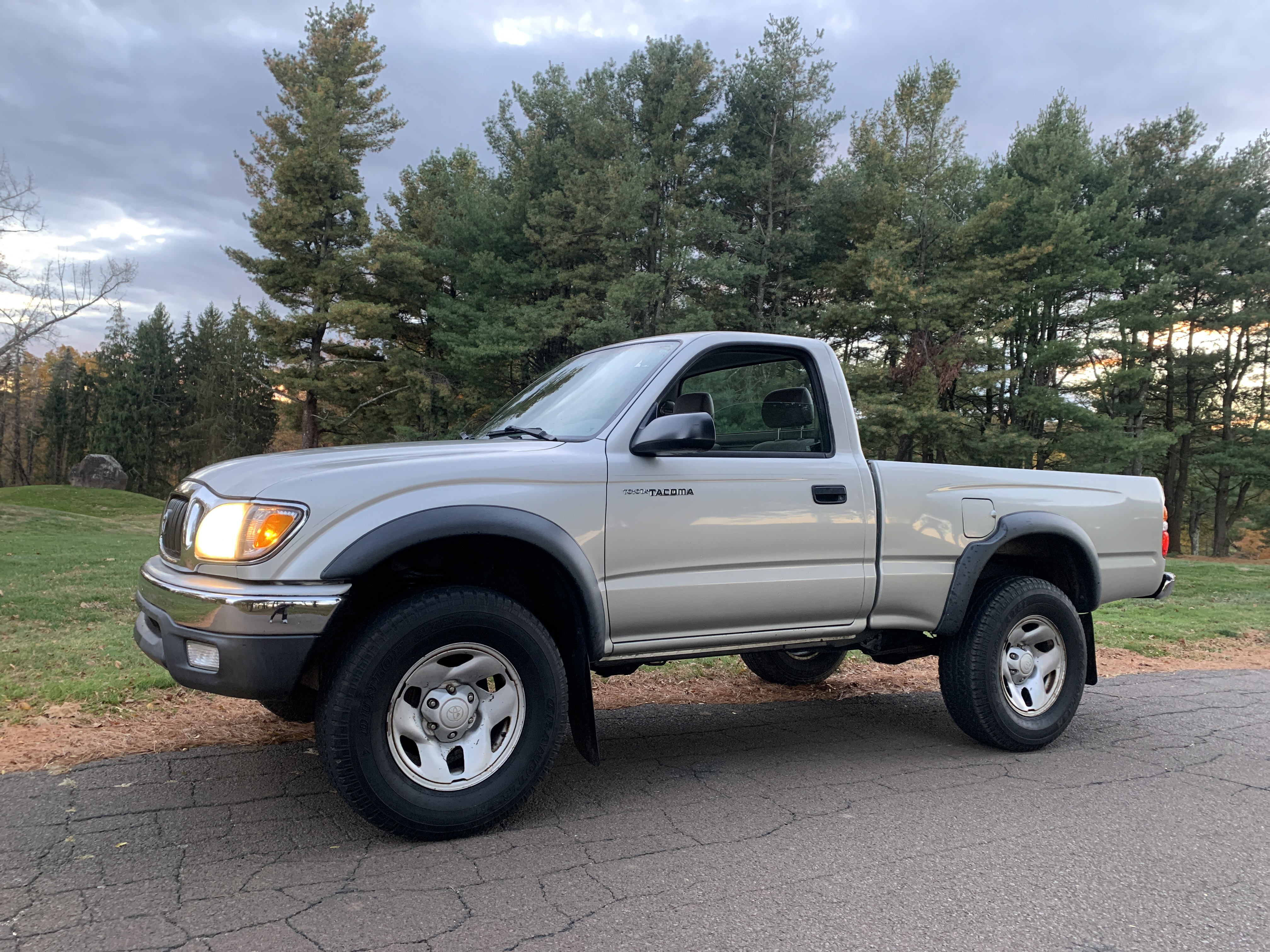 2004 Toyota Tacoma SR5 4x4 Pickup — photo 42